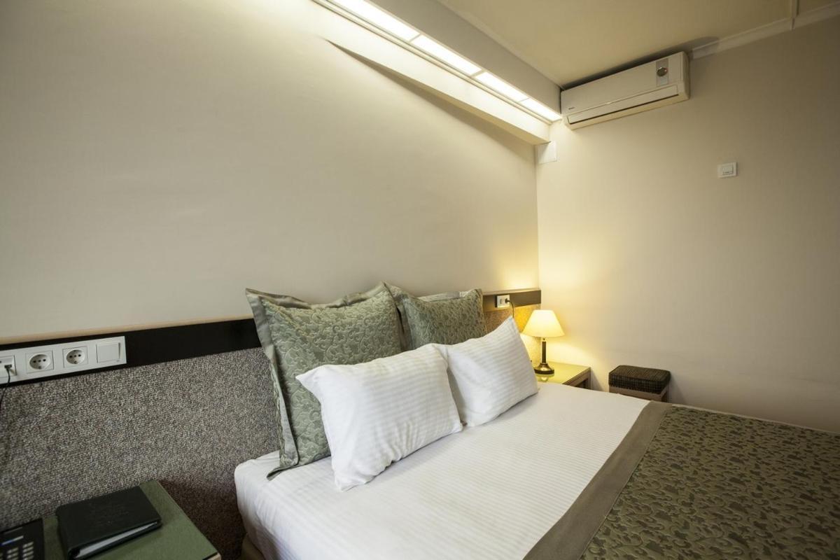 Kadikoey Rihtim Hotel Istanbul Exterior foto